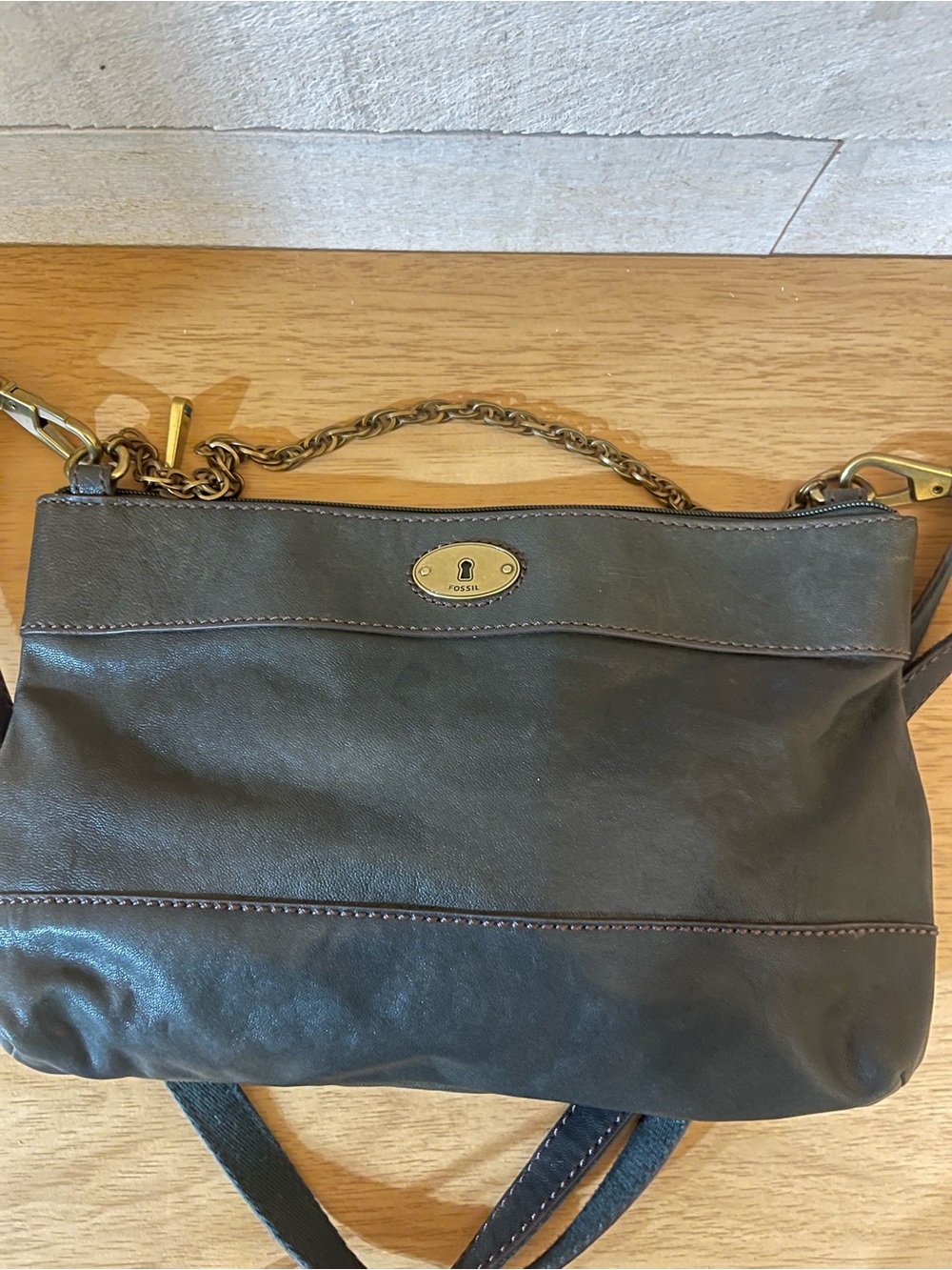 Fossil Green Leather Crossbody with Chain Detail - Picture 7 of 9